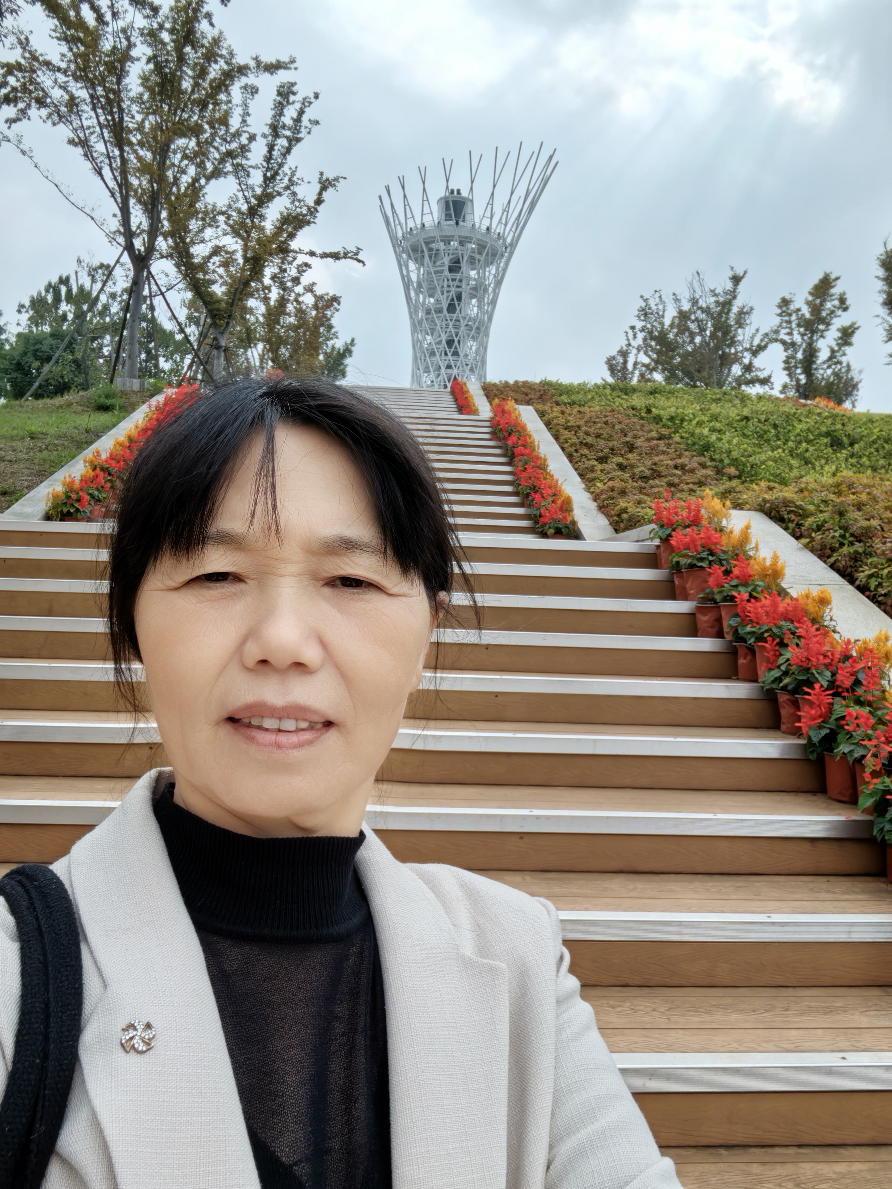 童阿姨照片