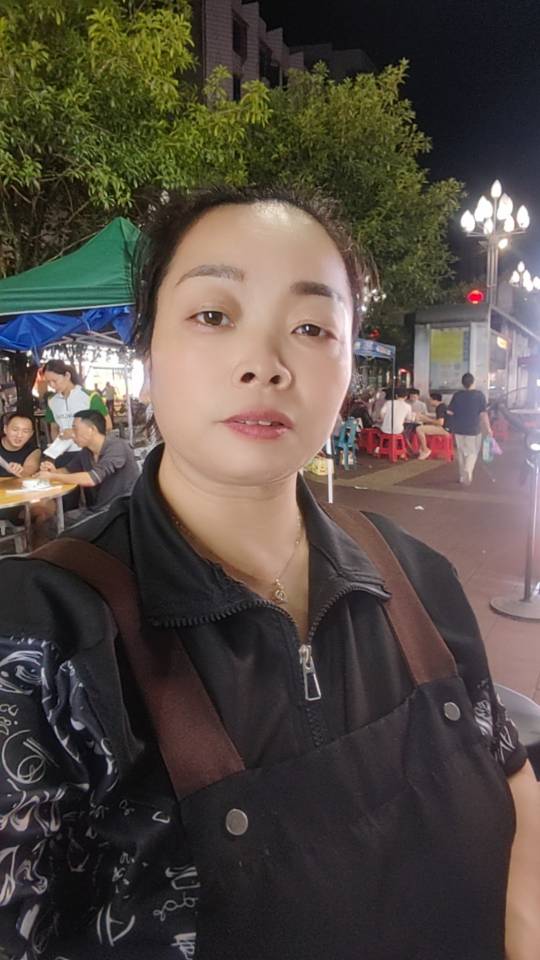 张护工的照片