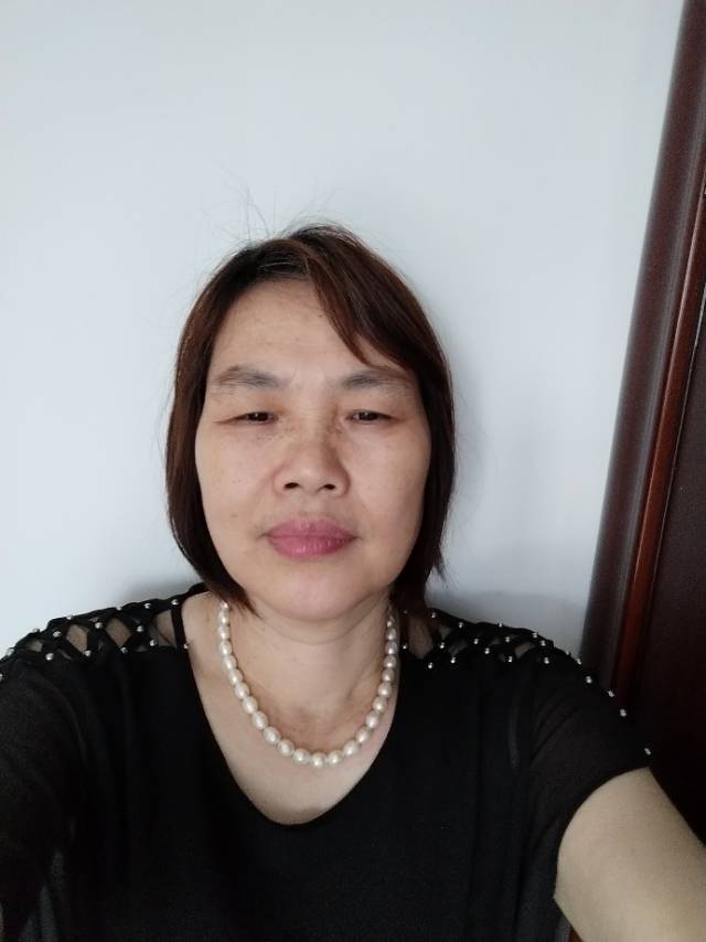 黄护工照片