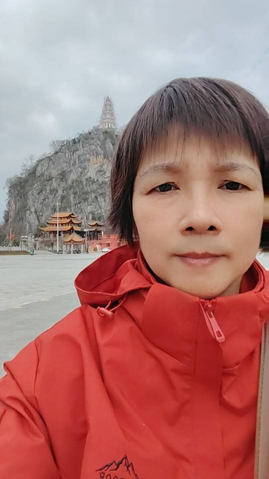 洪护工照片
