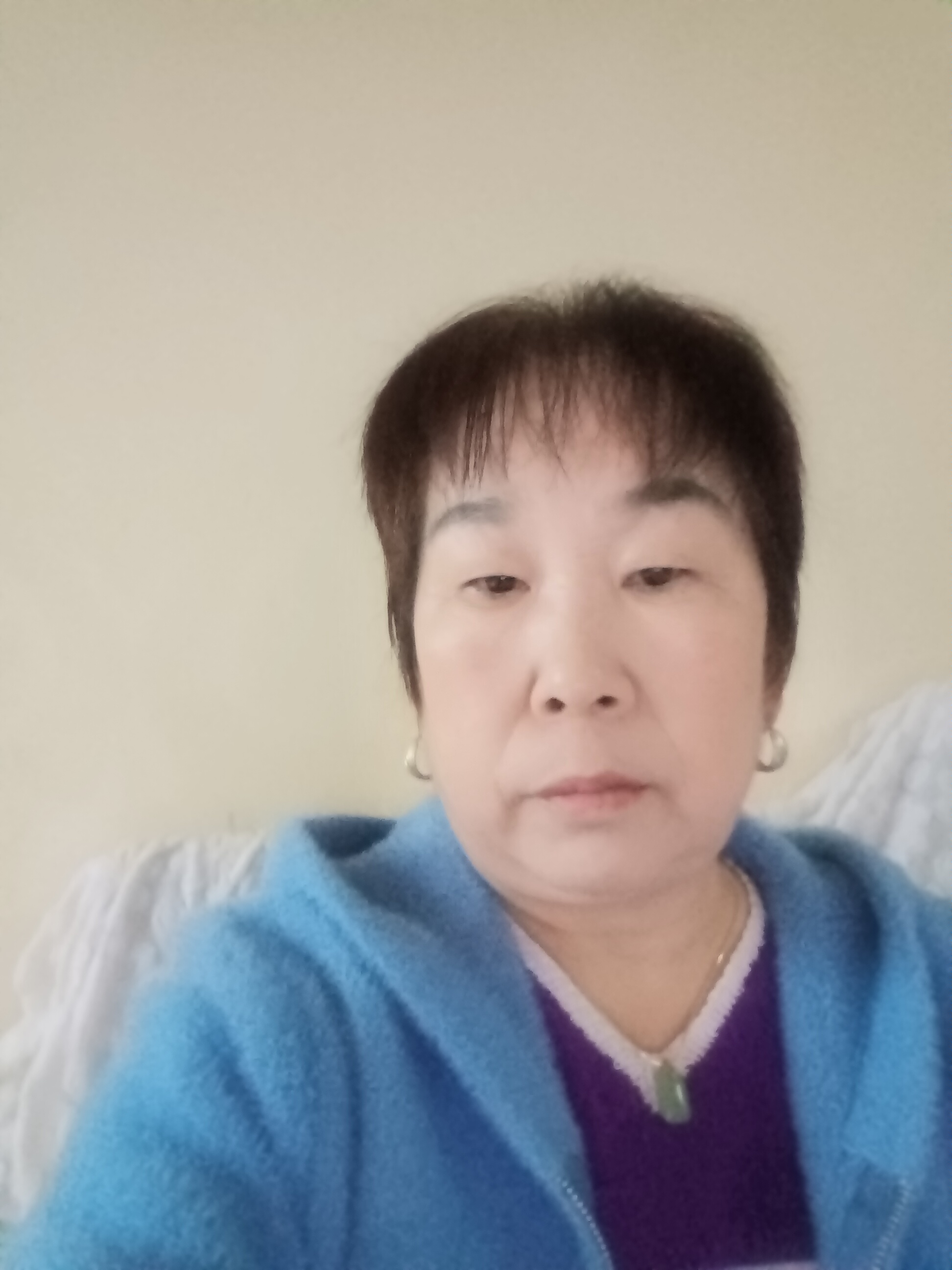 邝护工照片