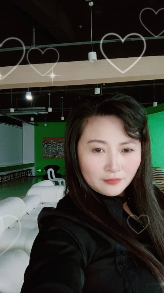 阿姨资料照片