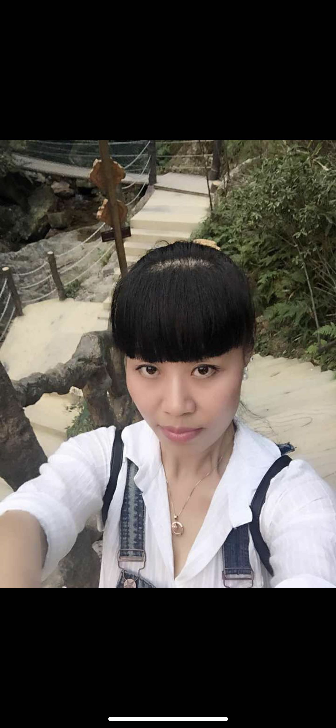 阿姨资料照片