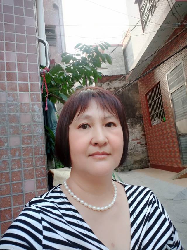 谭阿姨照片