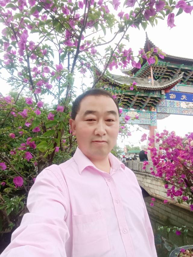 杨护工照片