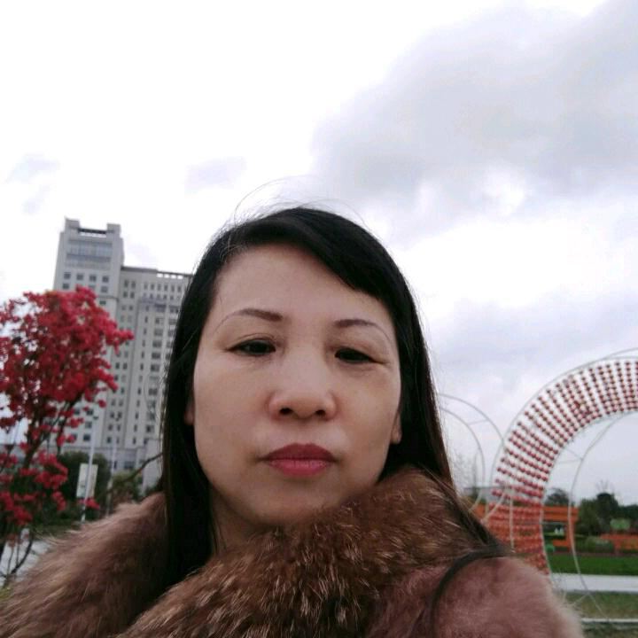 阿姨资料照片
