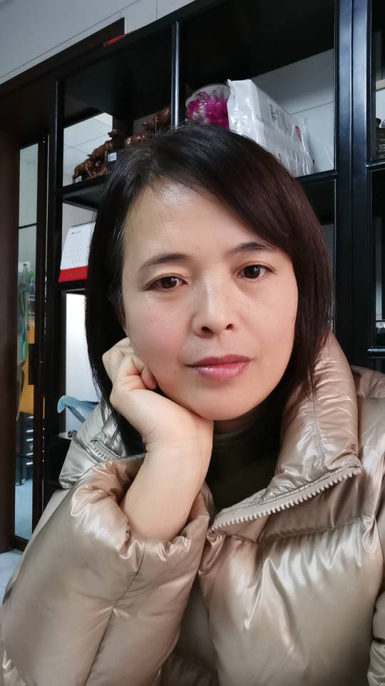 鲁阿姨照片