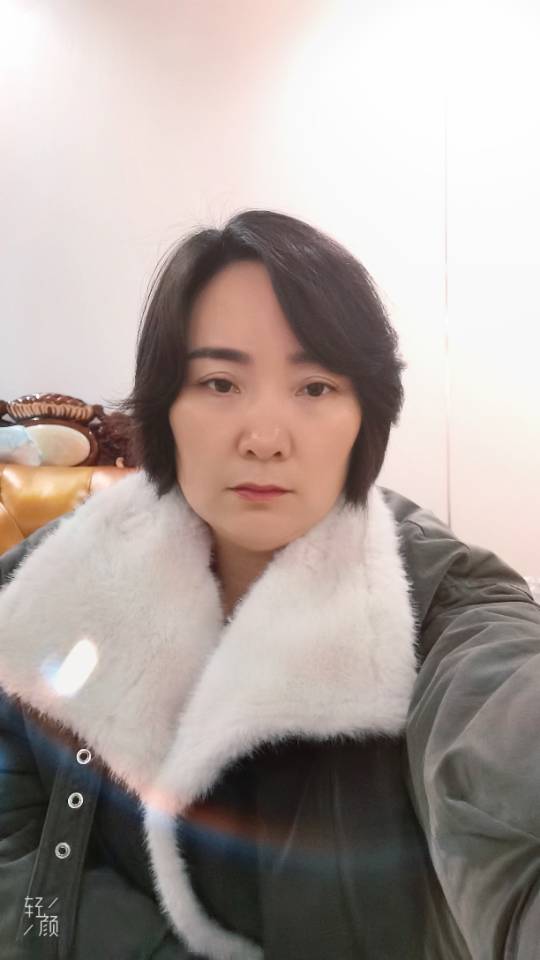 曾护工照片