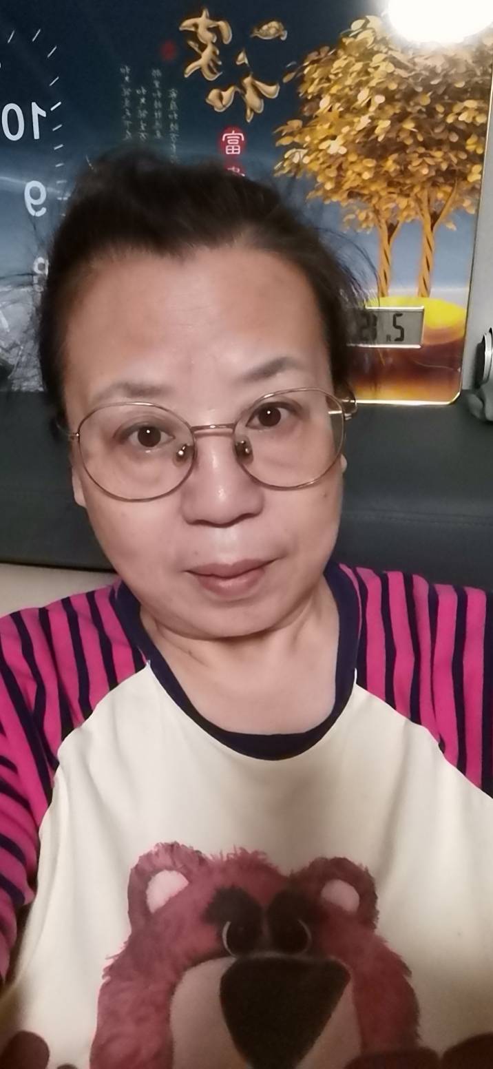 周阿姨照片