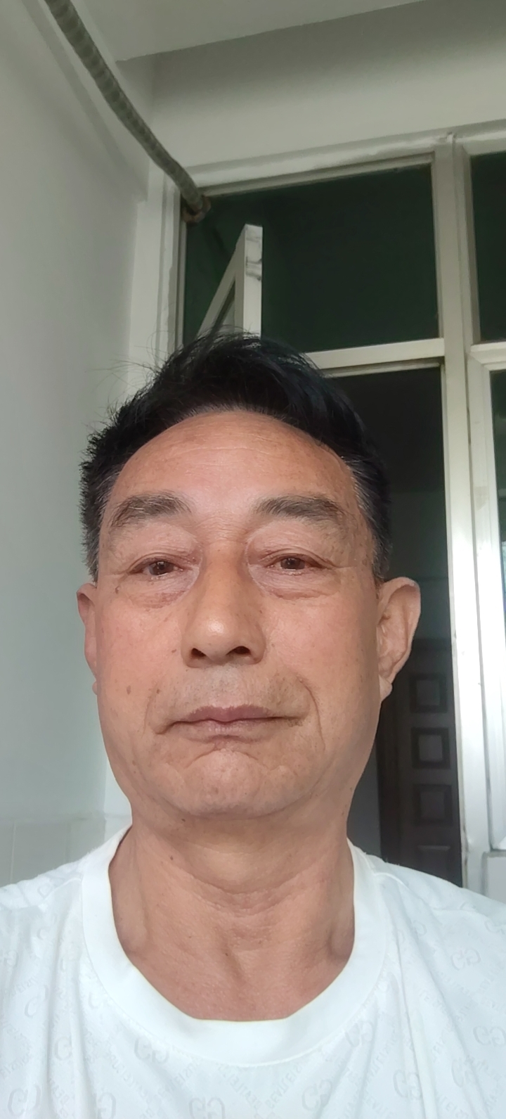 冯护工照片