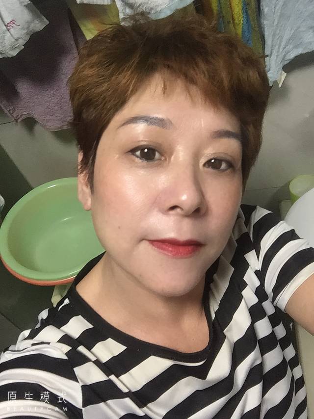 阿姨资料照片