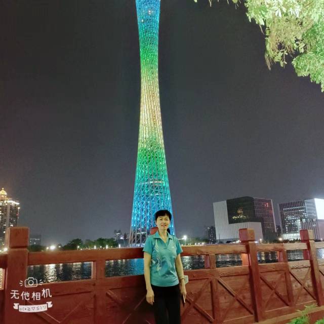 禤阿姨照片