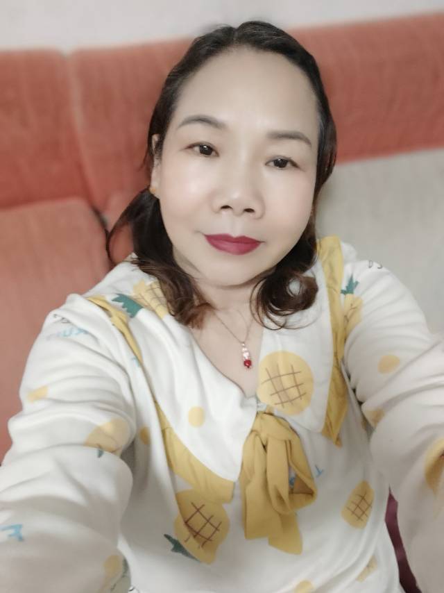 卢阿姨照片