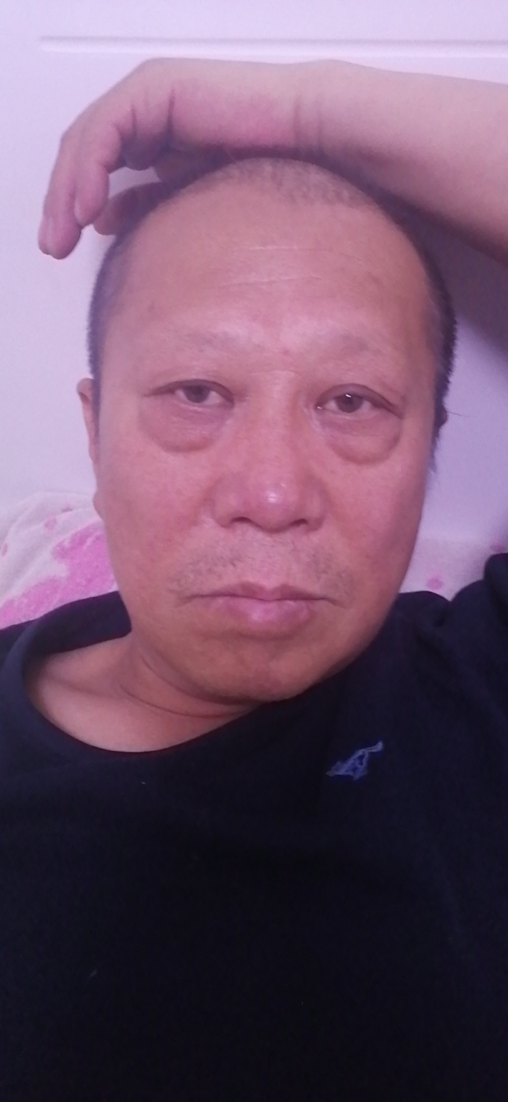 邓护工照片