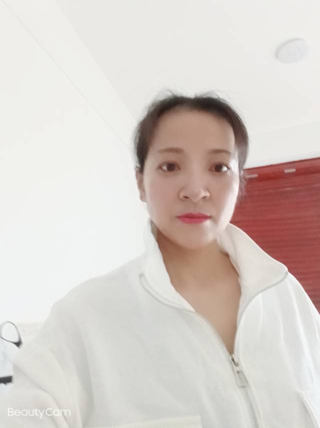 万护工照片