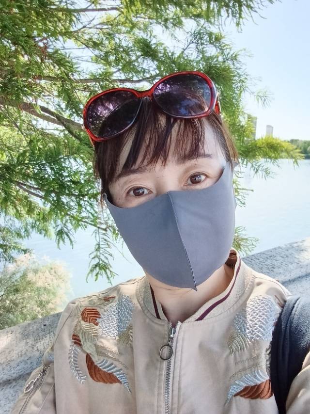 娄阿姨照片