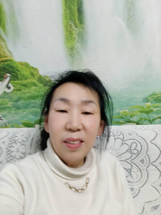 闫阿姨照片