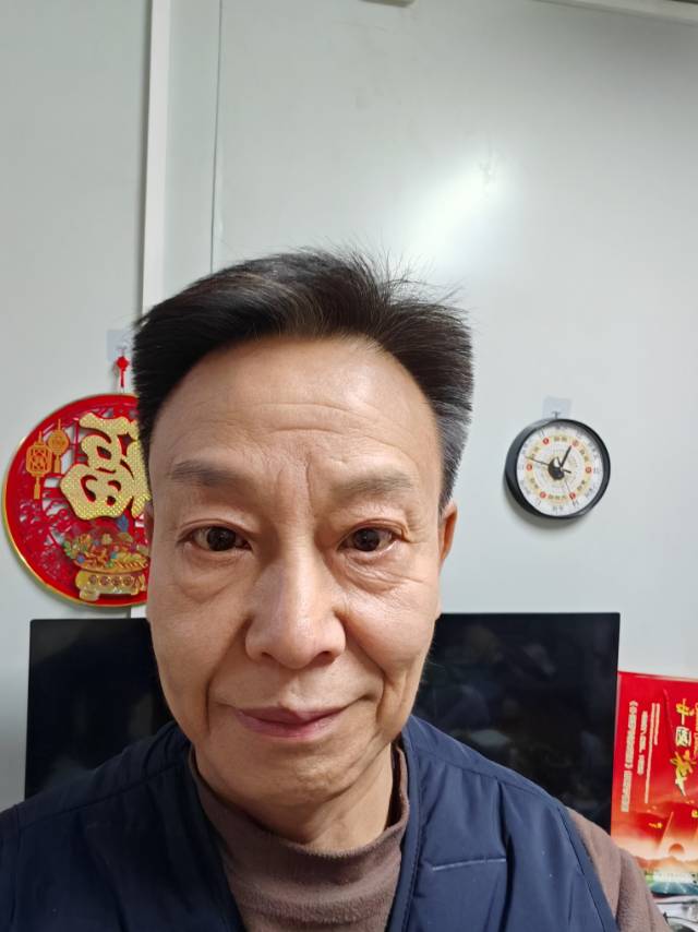 阿姨资料照片