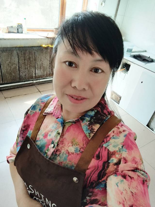 张阿姨照片