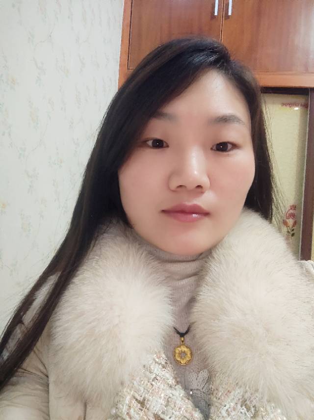 阿姨资料照片