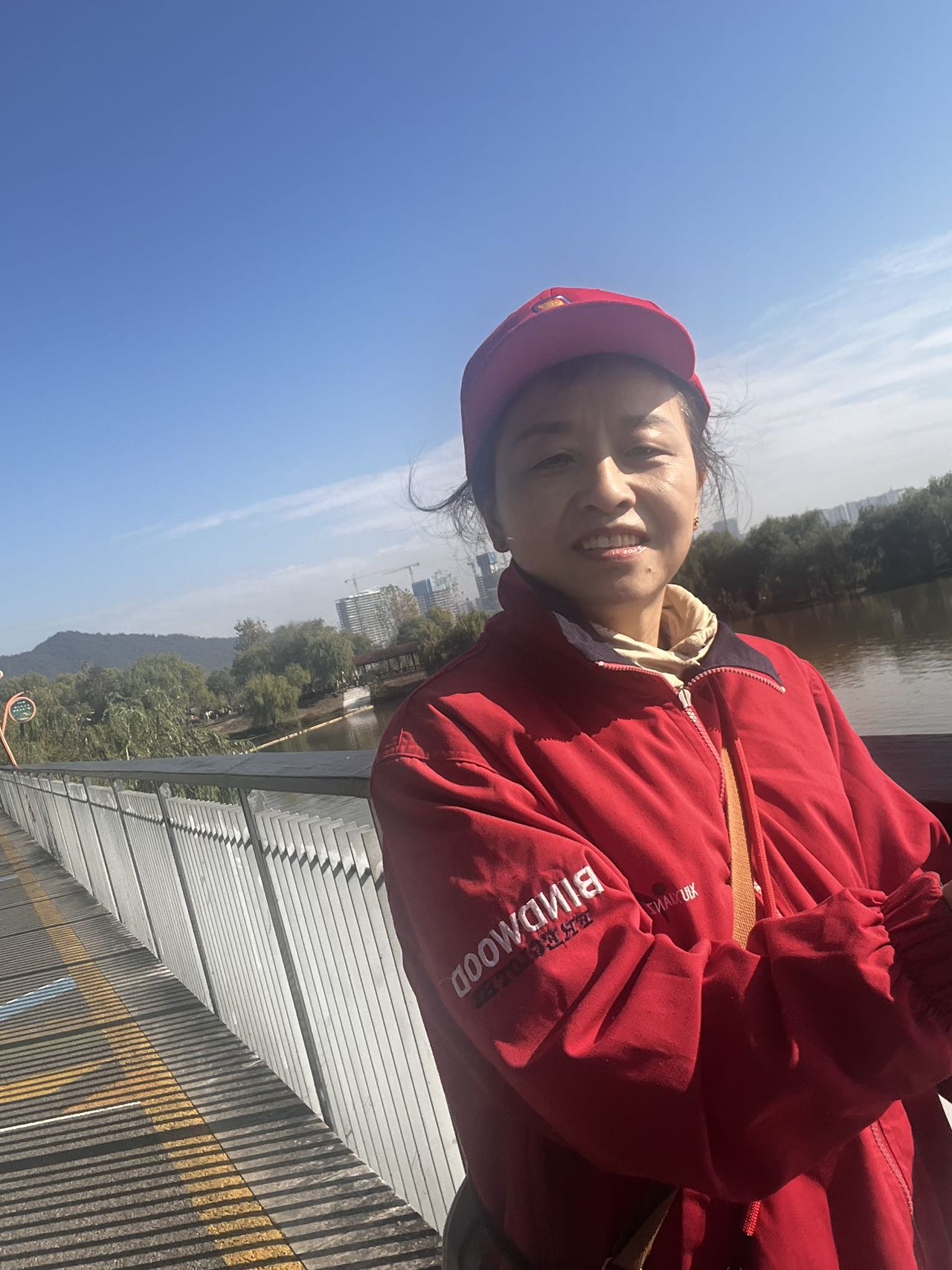 张阿姨照片