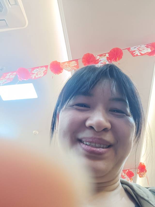 侯护工照片