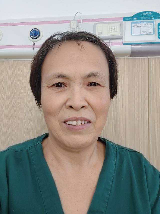 孙护工照片