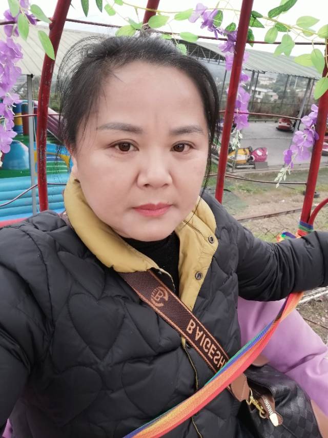 叶护工照片