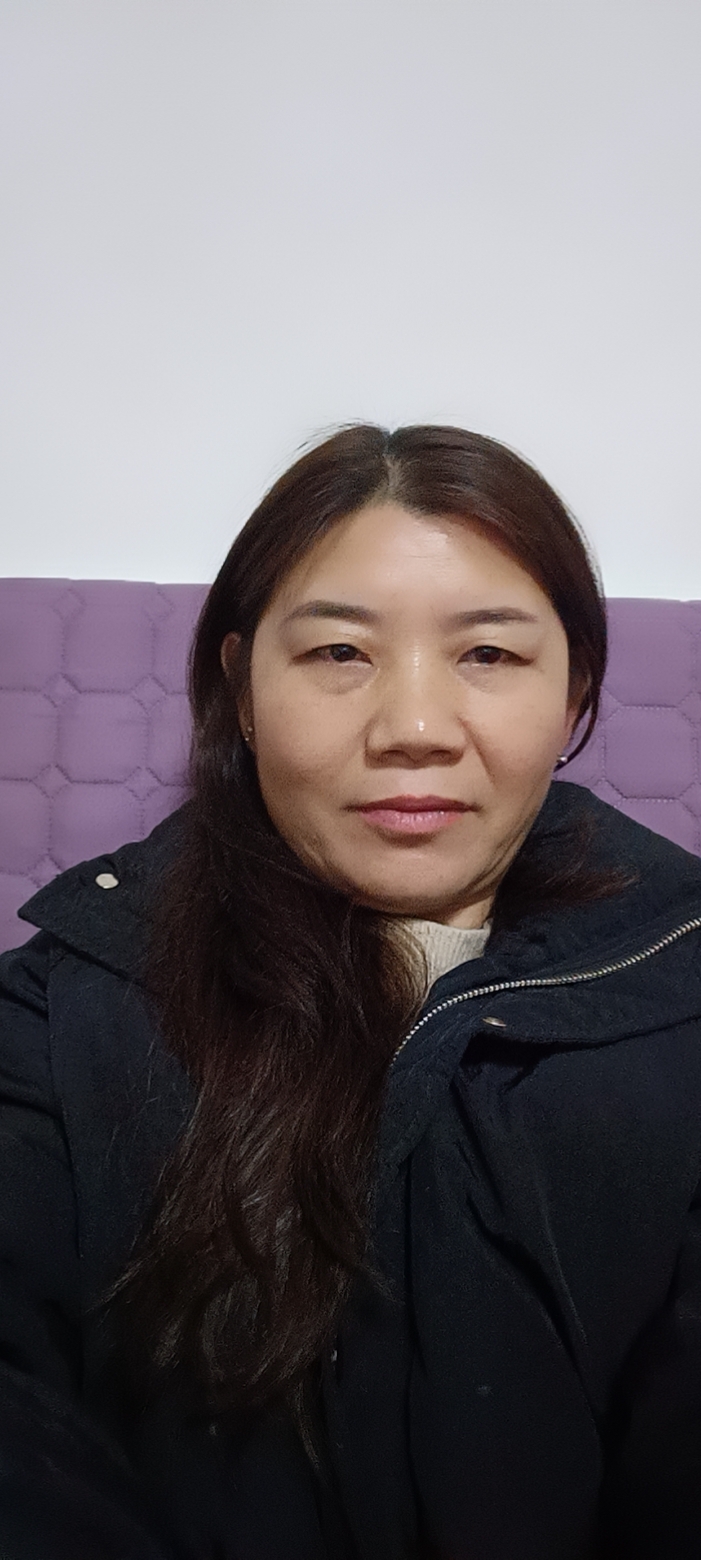 叶护工照片