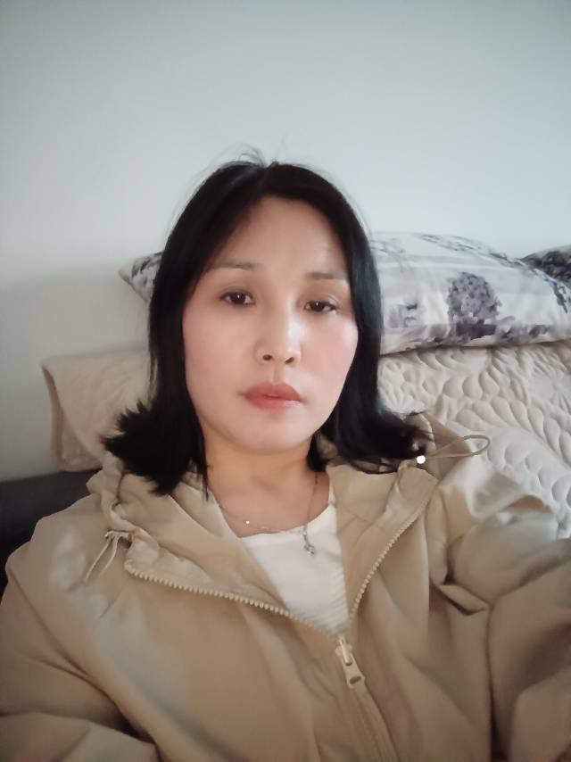 余阿姨照片