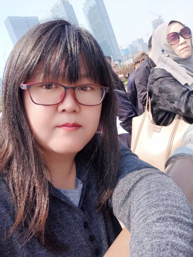李阿姨照片