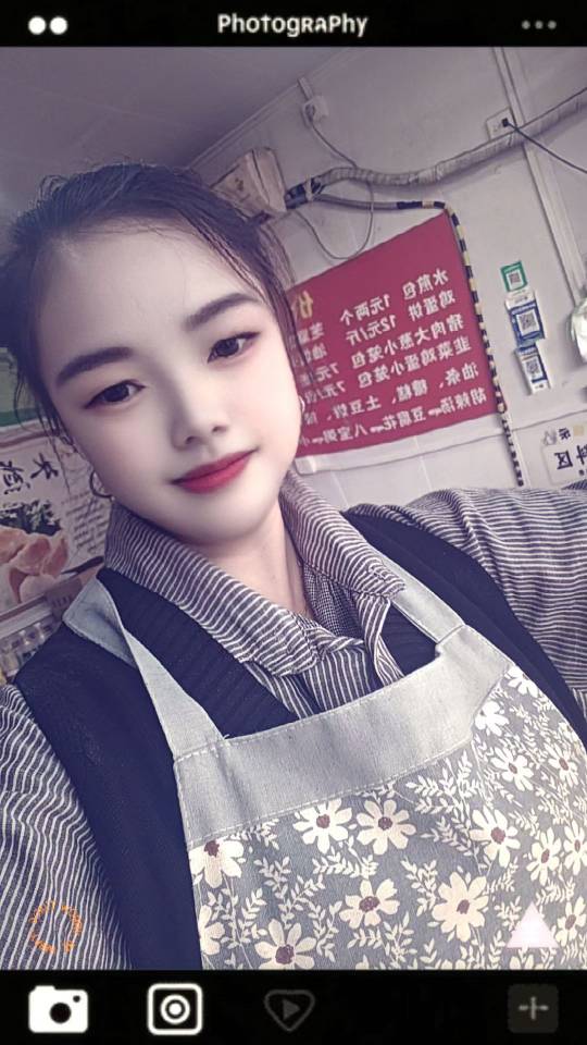 阿姨资料照片