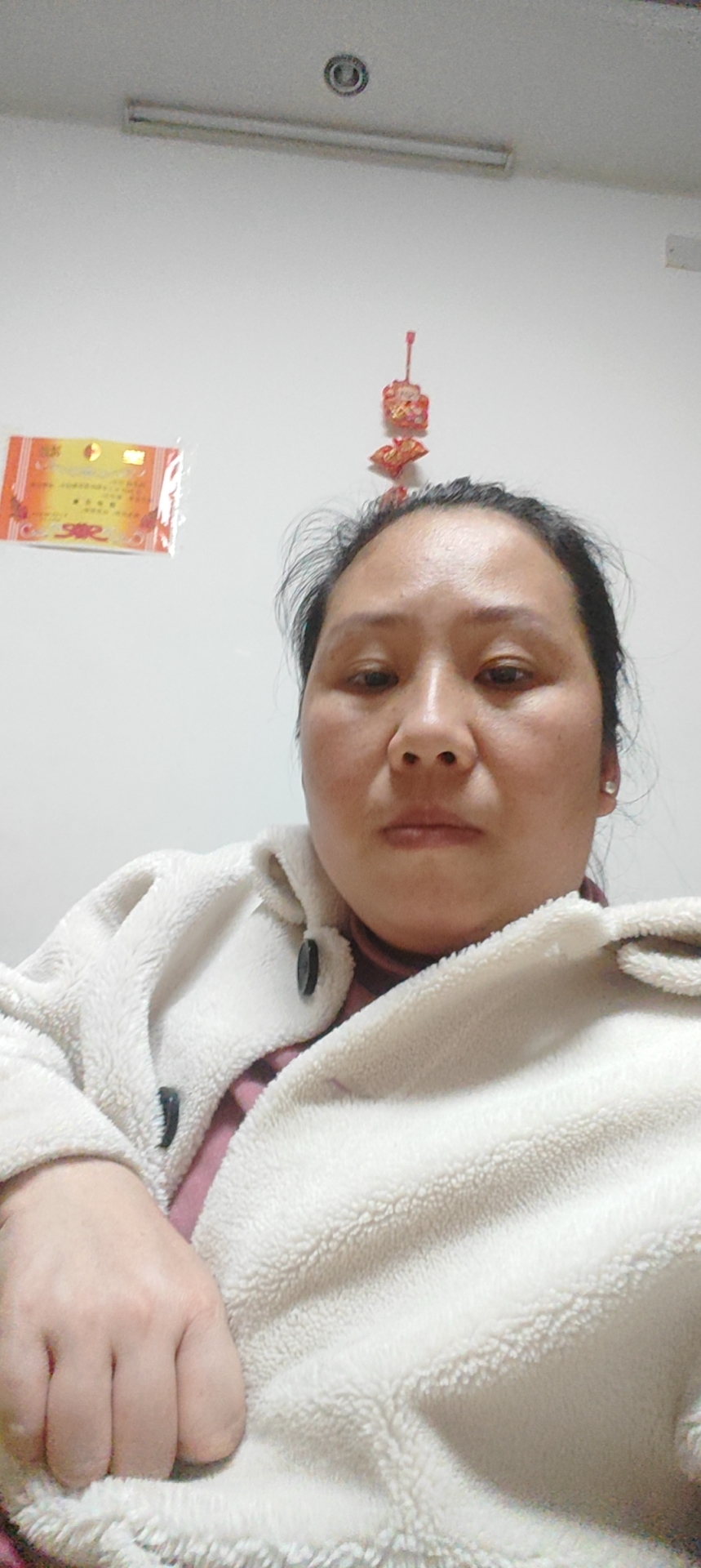 鄢护工照片