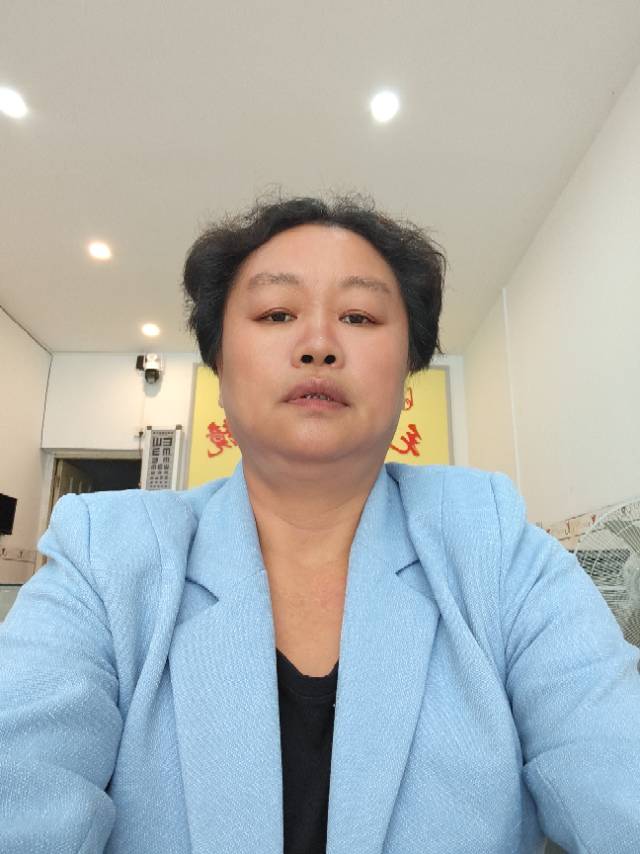 刘阿姨照片