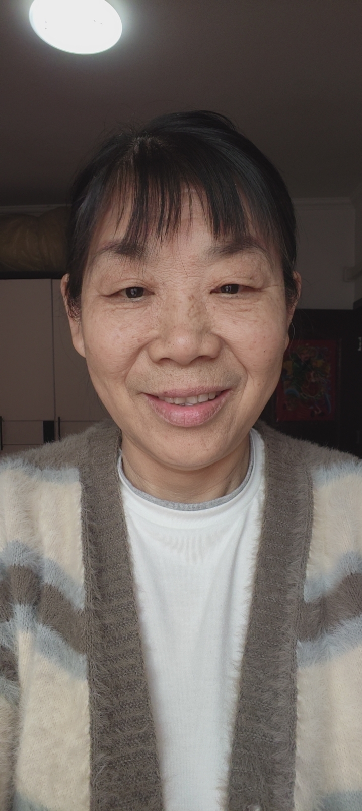 余阿姨照片