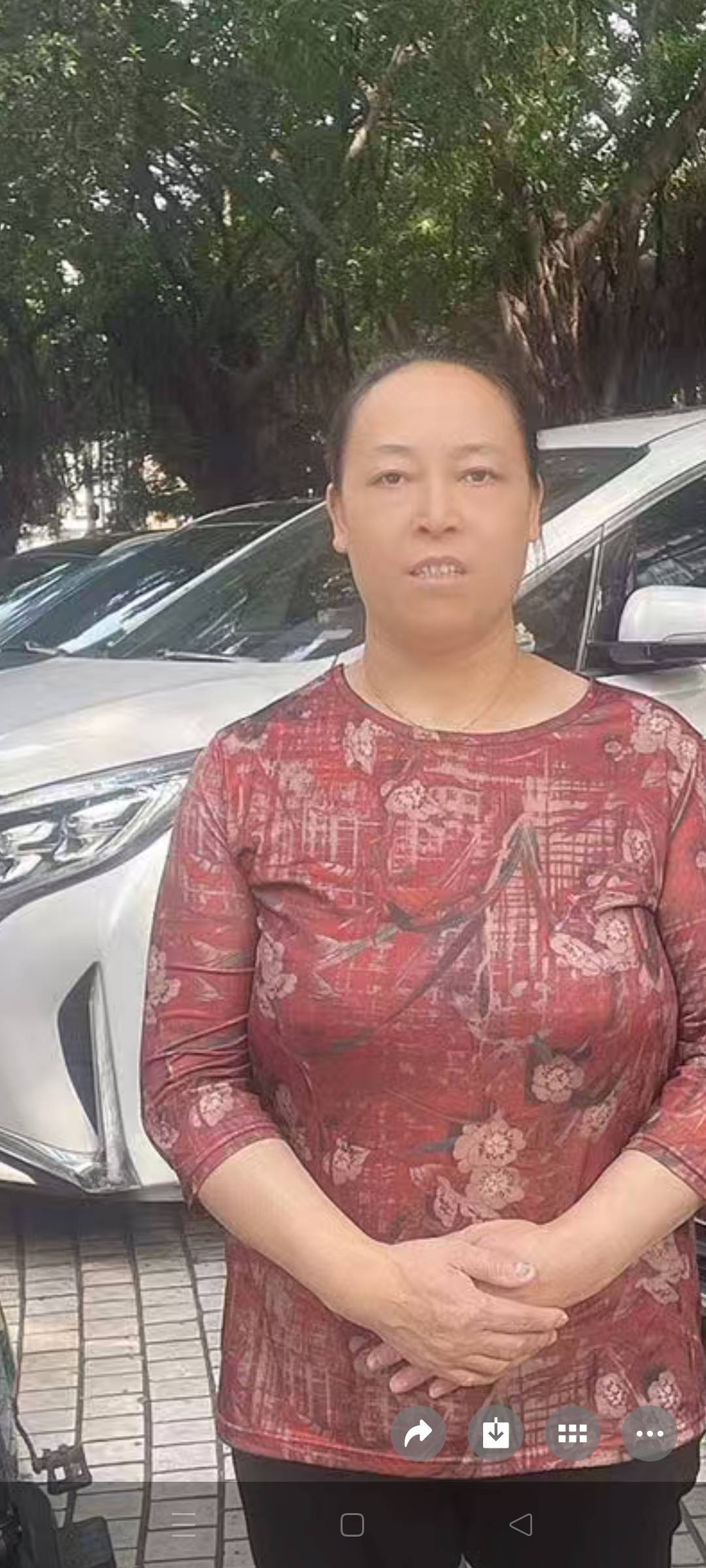 钟阿姨照片