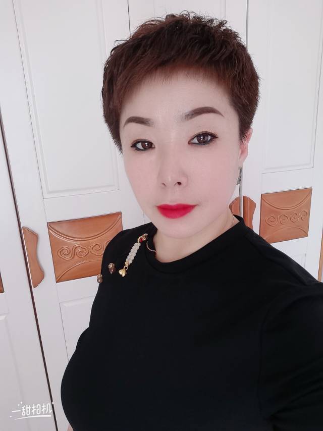 阿姨资料照片
