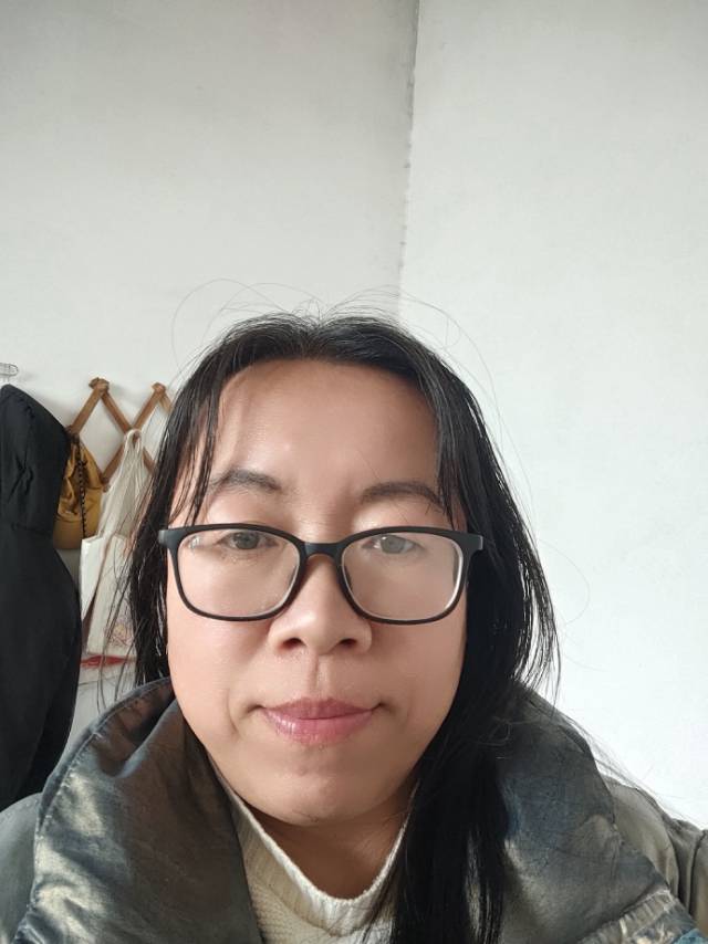 阿姨资料照片