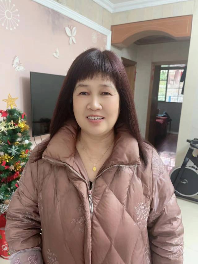 周护工照片