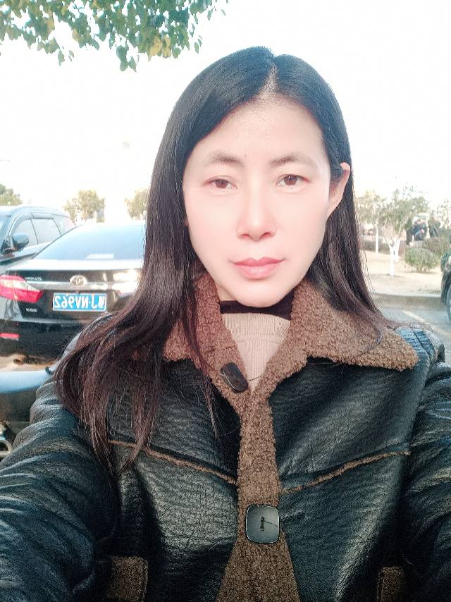 阿姨资料照片