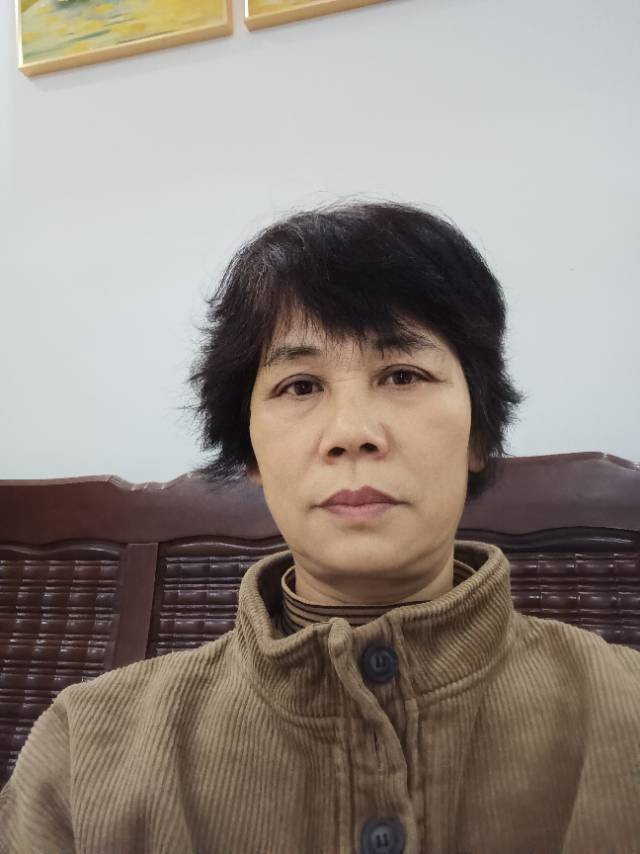 蒙护工照片