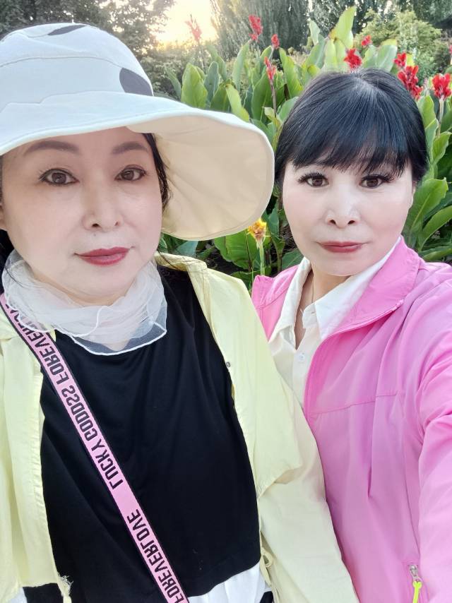 杨阿姨照片