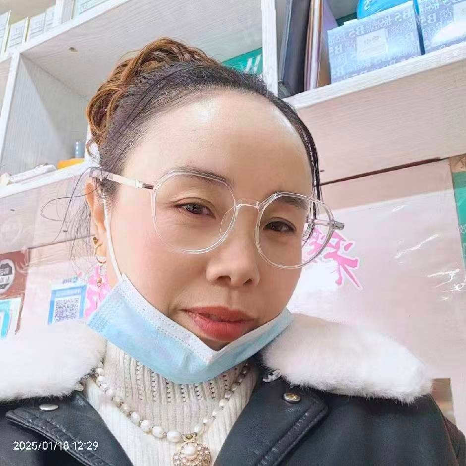 阿姨资料照片