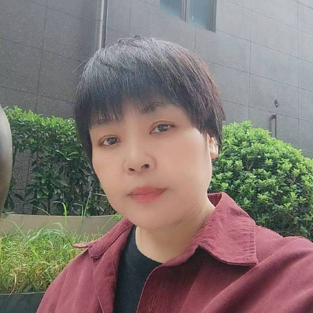 何护工照片