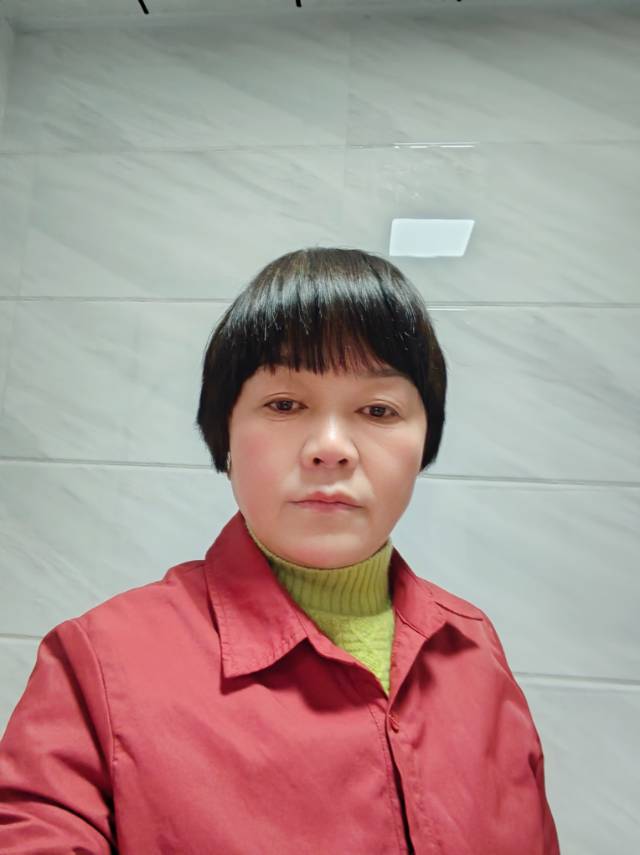 阿姨资料照片
