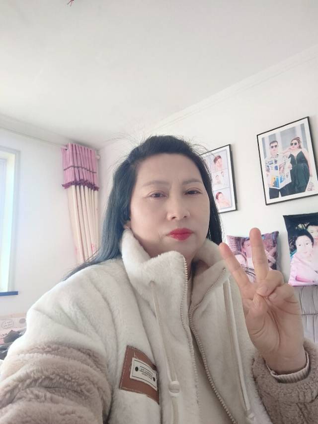 韩阿姨照片