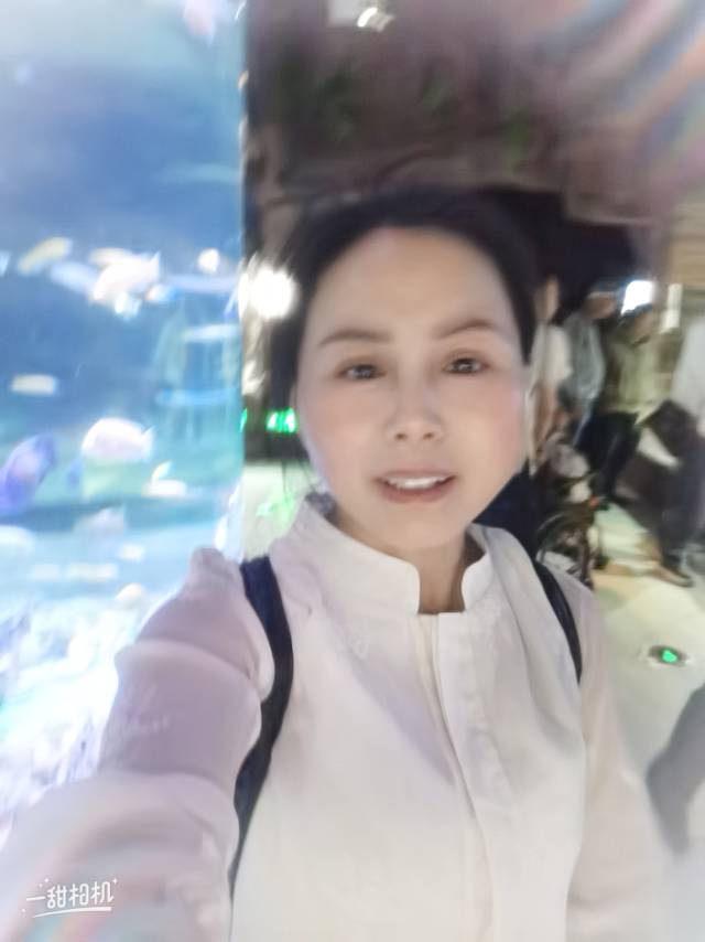 阿姨资料照片