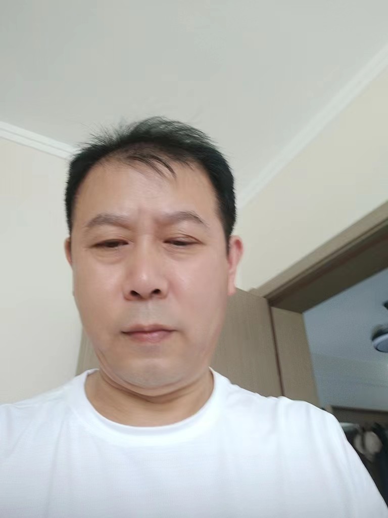 肖护工照片