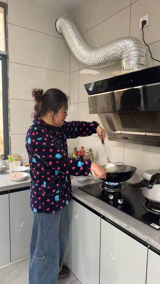 陈阿姨照片