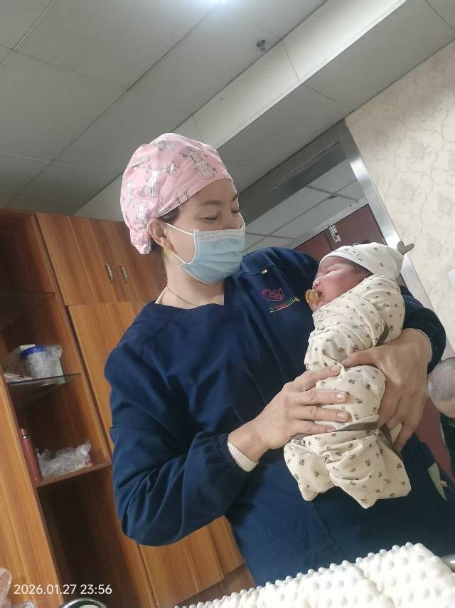 约阿姨照片
